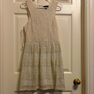 City Triangles Elegant Lace Kids Dress in Cream